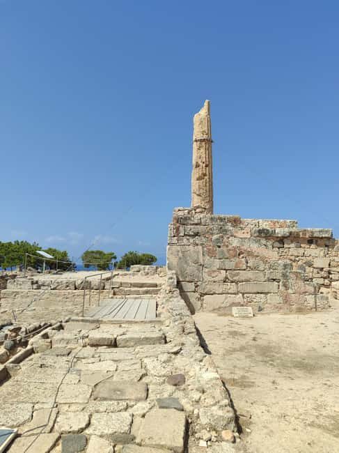 Aegina: Archaeological Museum, Apollo Temple & City Center - Key Points