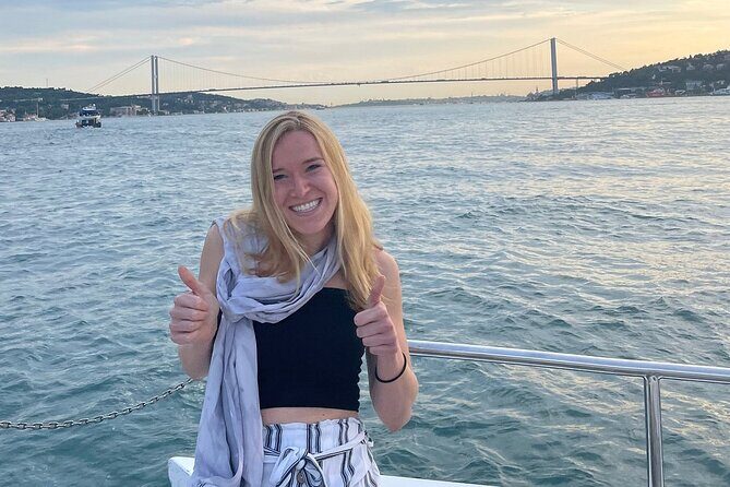 Afternoon Bosphorus Cruise Luxury Yacht with Professional Guide - Key Points