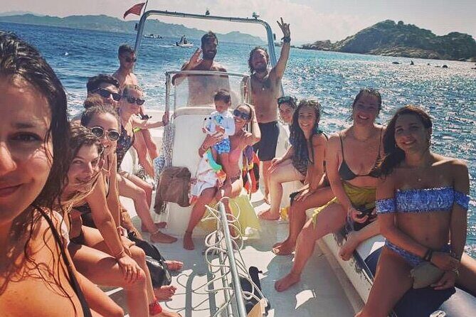 Afternoon excursion (15: 00/19: 00) by rubber boat in the archipelago of La Maddalena. - Value for Money