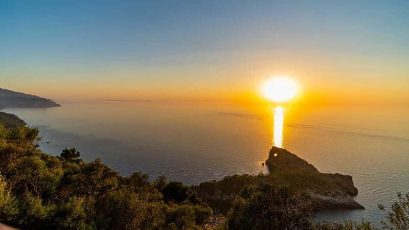 Afternoon excursion: best beaches & coves with Paddlesurf - Key Points