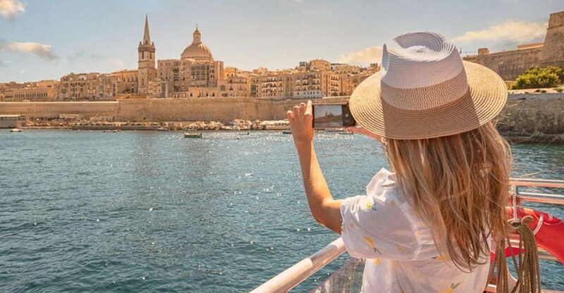 Afternoon Harbours Cruise with Guide and Roundtrip Transfers - Who Is This Tour Best For?