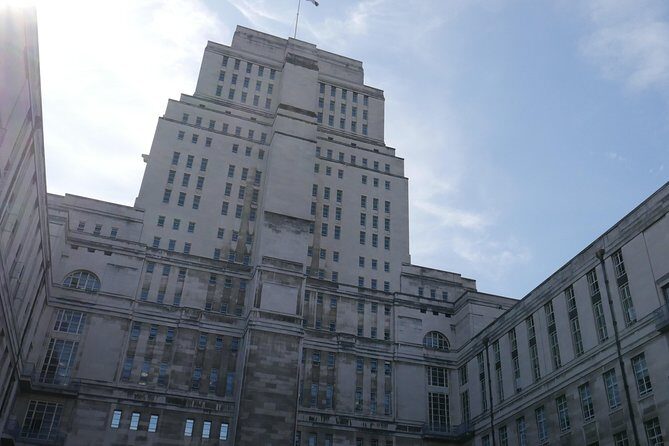 Agatha Christie London Walking Tour - Walking and Pacing