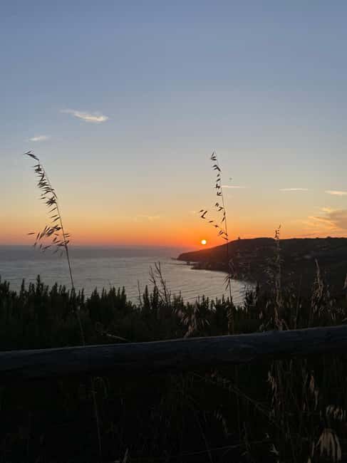 Agrigento: Aperitif dinner, art, and a breathtaking sunsetcome paint with us! - An Evening of Art, Food, and Nature in Agrigento