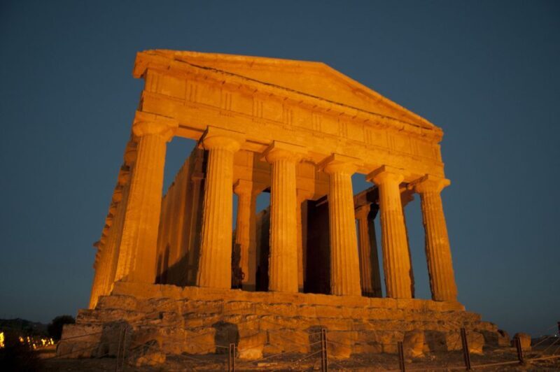 Agrigento: Valley of the Temples Skip-the-Line Sunset Tour - A closer look at the Valley of the Temples Sunset Tour