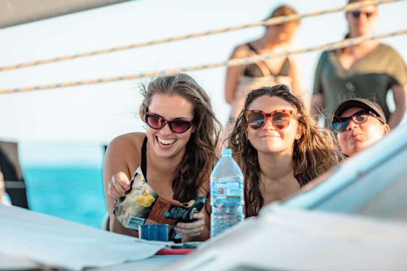 Airlie Beach: 2-Day Whitsunday Islands Sailing Snorkel Tour - The Experience in Detail