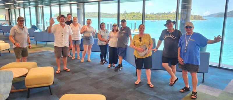 Airlie Beach 3 hr Sightseeing Explorer: Snaps & highlights - Transport and Group Size