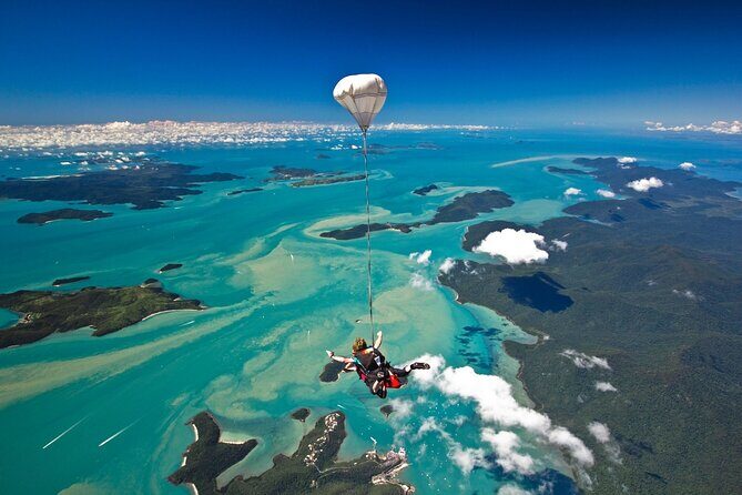 Airlie Beach Tandem Skydive Over the Whitsunday Islands - FAQ