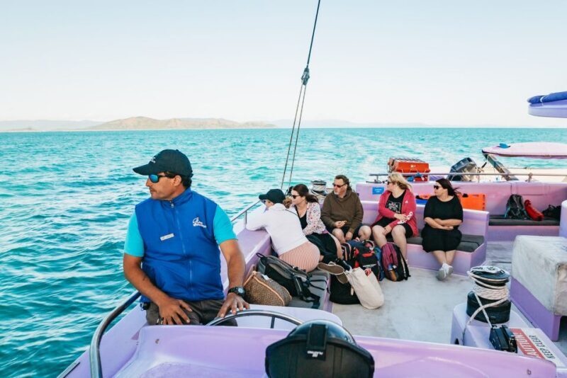 Airlie Beach: Whitsundays Full-Day Camira Sailing Adventure - The Group Size and Atmosphere