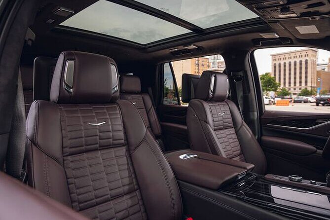 Airport private arrival ride by Limousine, SUV, Sedan or Minibus - Who Should Consider This Service?