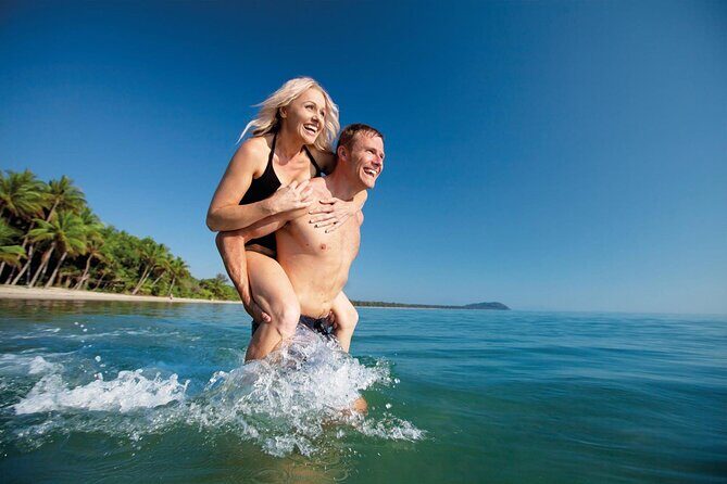 AIRPORT SHUTTLE between Cairns Airport & Port Douglas (6am-5pm) - What’s Included and What’s Not?