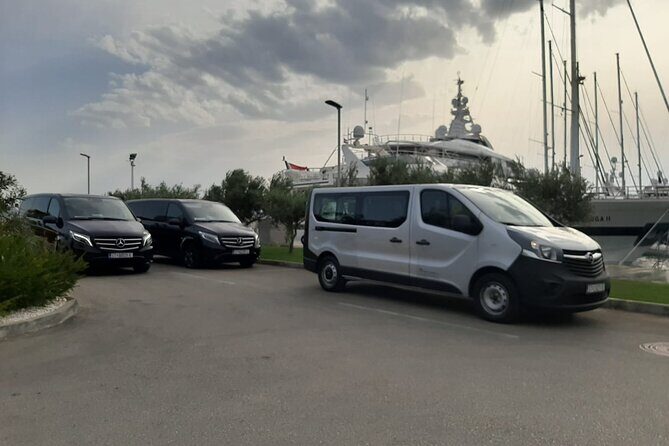 Airport shuttle - Breaking Down the Experience