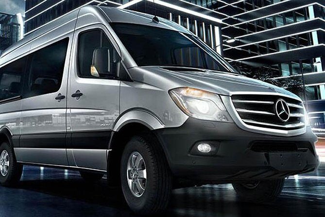 Airport Shuttle - HNL Airport to Waikiki - What You Can Expect from This Shuttle Service