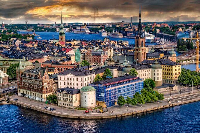 Airport Transfer: Airport ARN to Stockholm by Business Car - FAQ