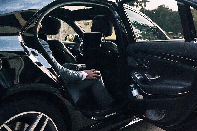 Airport Transfer: Athens Airport ATH to Athens by Business Car - The Experience in Detail