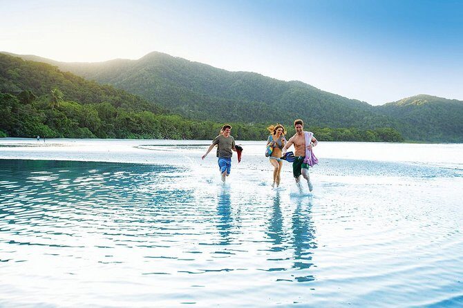 AIRPORT TRANSFER between Cairns Airport & Port Douglas (6am-5pm) - The Itinerary: More Than Just A Ride
