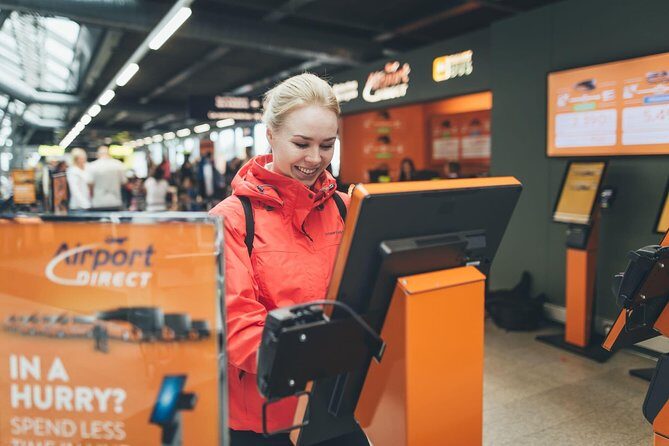 Airport Transfer in Iceland from Reykjavik City to Keflavik Airport with Hotel Pick Up - Who Is This Transfer Best For?