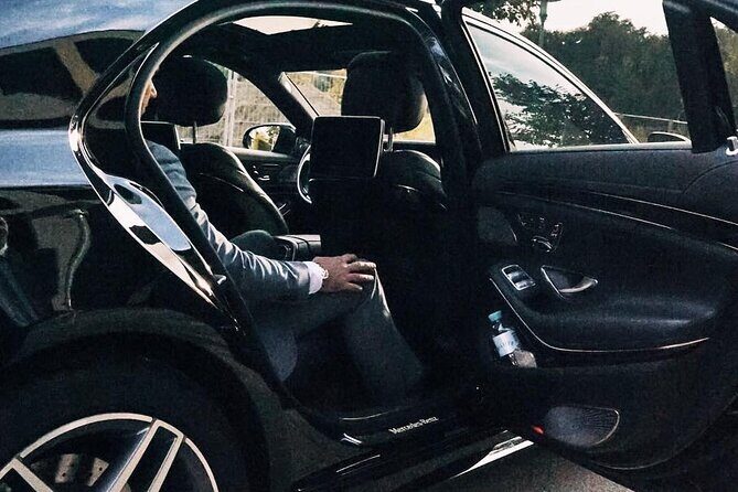 Airport Transfer: Munich Airport MUC to Munich by Business Car - Key Points