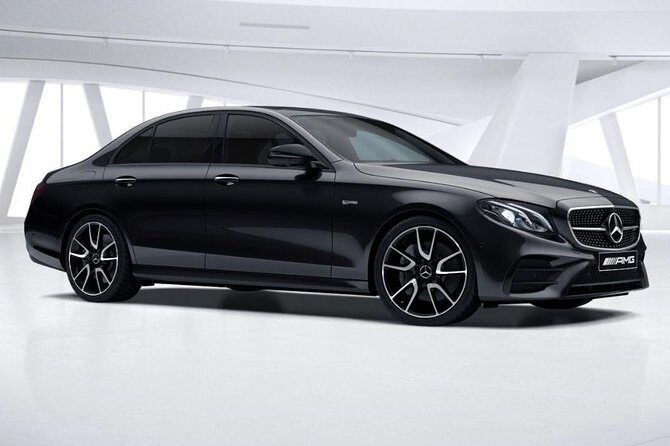 Airport Transfer: Warsaw Airport WAW to Warsaw by Business Car - What to Expect from the Warsaw Airport Transfer Service