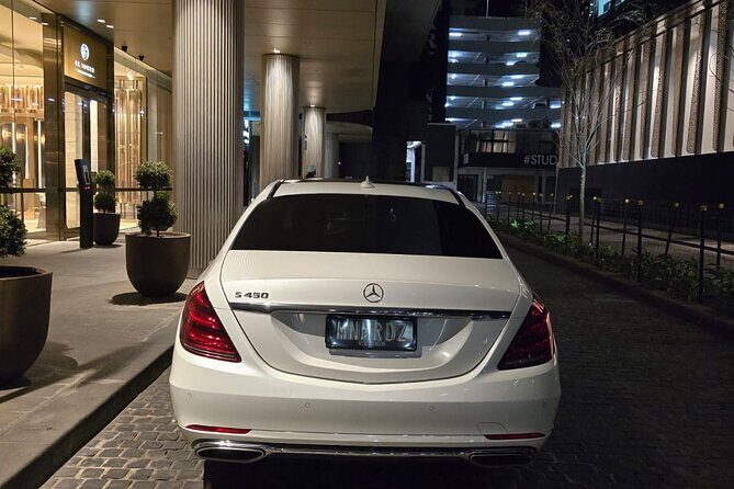 Airport Transfers - Chauffeur Car & Limo Services of Melbourne - FAQ