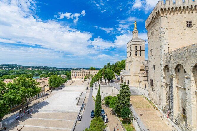 Aix en Provence and Avignon city of Popes Private Tour - Key Points