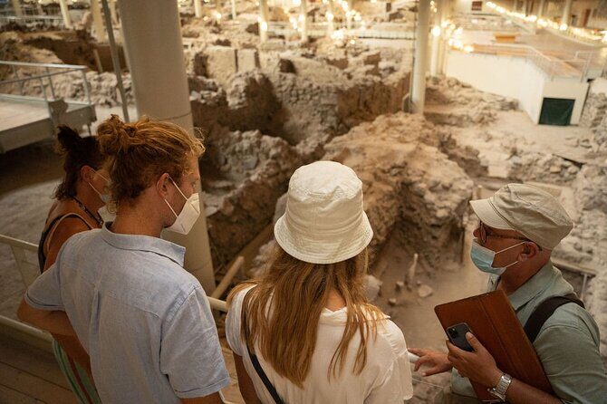 Akrotiri guided tour - What to Expect from the Akrotiri Guided Tour in Santorini