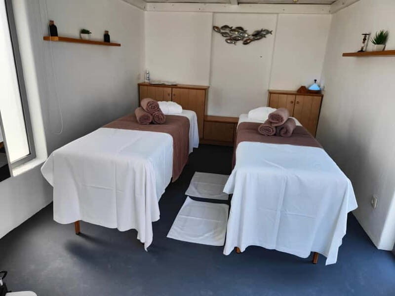 Akrotiri: Singles' Aromatherapy Massages - Key Points