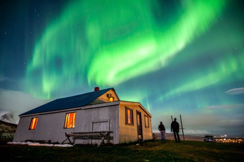 Akureyri: Northern Lights Photography Tour - The Experience of Hunting the Lights