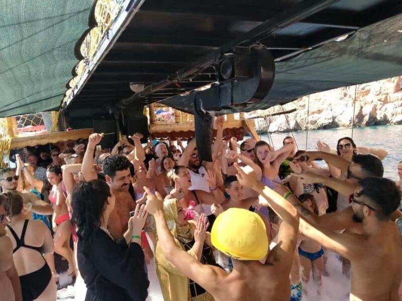 Alanya Pirate Boat: Lunch, Disco & Foam Party Included - Who Is This Tour Best For?