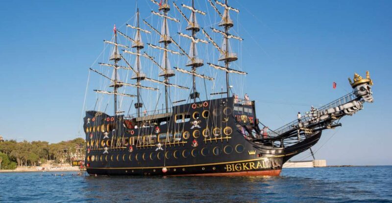 Alanya: Pirate Boat Tour with Buffet Lunch and Drinks - Key Points