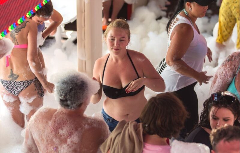 Alanya: Pirate Boat Tour with Buffet Lunch and Drinks - The Price and Value