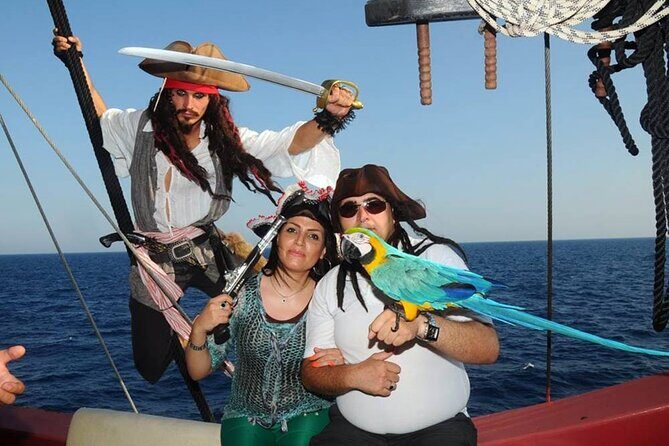 Alanya Pirate Boat Trip With Unlimited Drinks & Lunch - Detailed Breakdown of the Itinerary
