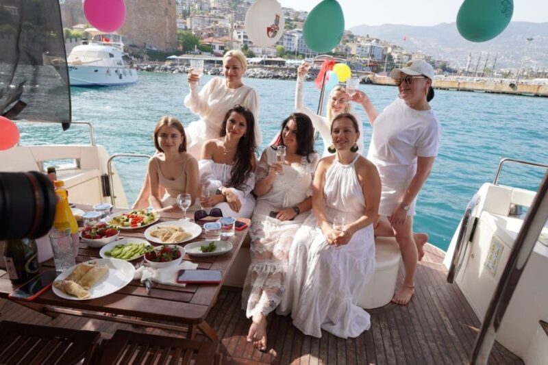 Alanya: Private Yacht Trip with Lunch and Soft Drinks - FAQs