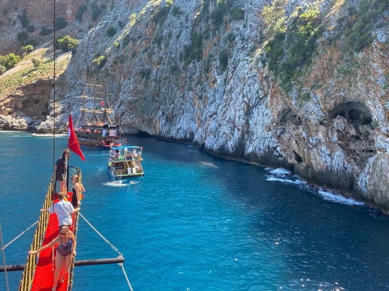 Alanya Relax Boat Tour with Caretta and Dolphin View - The Practicalities: Duration, Group Size, and Value