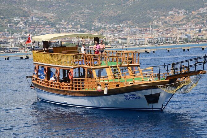 Alanya Relaxing Boat Tour with Lunch, Soft Drinks & Transfer - An Honest Look at the Experience