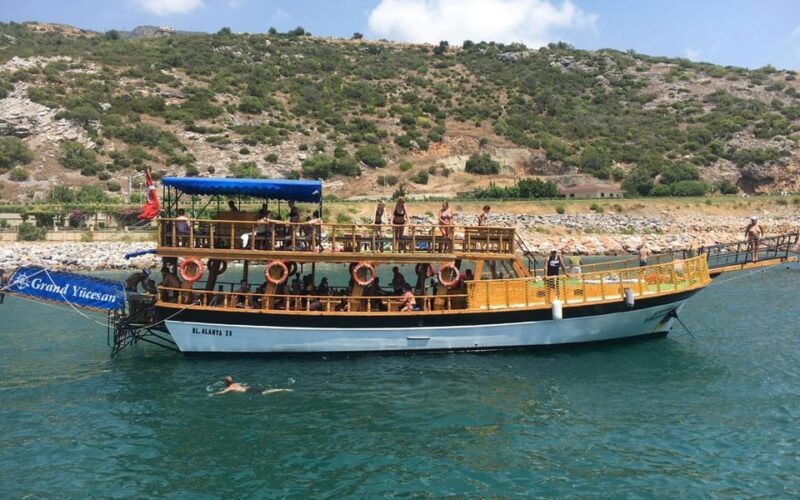 Alanya Relaxing Family Boat Tour Without Foam And Loud Music - A Calm Day Out on the Water with Stunning Views