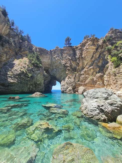 Alanya To Gazipaa Private Yacht Tour with Lunch & Swimming - Key Points