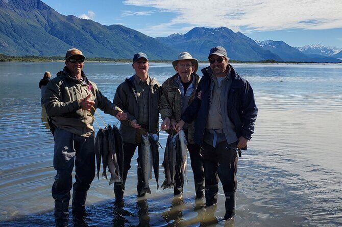 Alaskan Salmon 8-Hour Fishing Experience - What Is the Alaskan Salmon 8-Hour Fishing Experience?