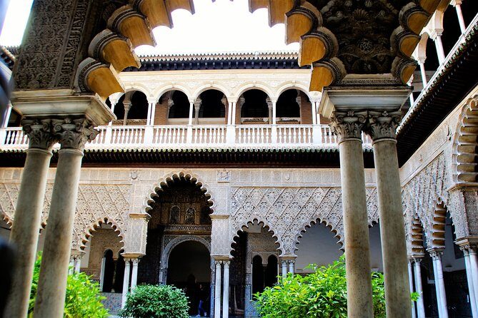 Alcazar of Seville Exclusive Group, max. 9 travelers - Exploring the Alcázar of Seville: What You Can Expect