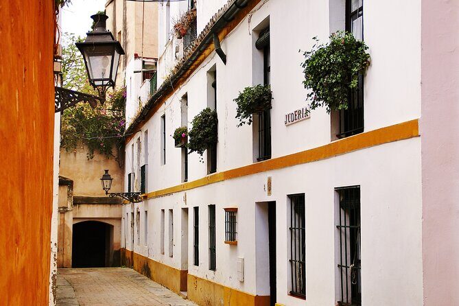 Alcazar & Santa Cruz Neighborhood Exclusive Group, max. 9 guests - What Travelers Are Saying