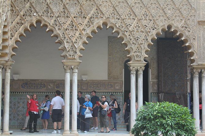 Alcázar tour and roof tour - A Closer Look at the Alcázar and Roof Tour Experience