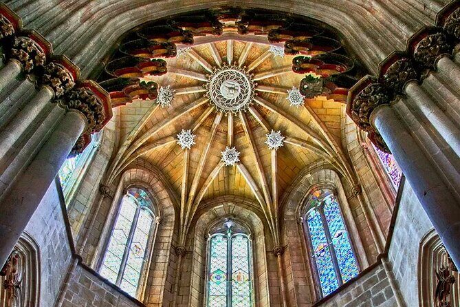 Alcobaça and Batalha Monasteries: Private Tour - Discovering Portugal’s Monastic Marvels and Coastal Charm