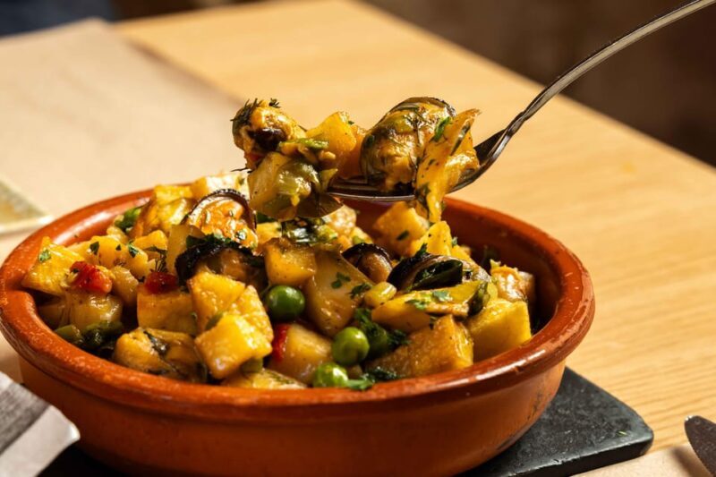 Alcudia: Self-Guided Gourmet Tapas and Wine Tour - Who Should Consider This Tour?