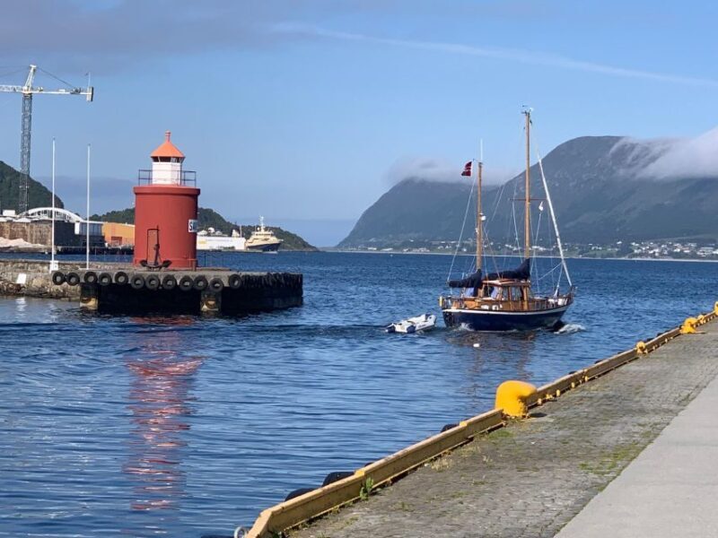 Alesund 2 hrs Private Sightseeing Tour on foot and by car - Final Thoughts