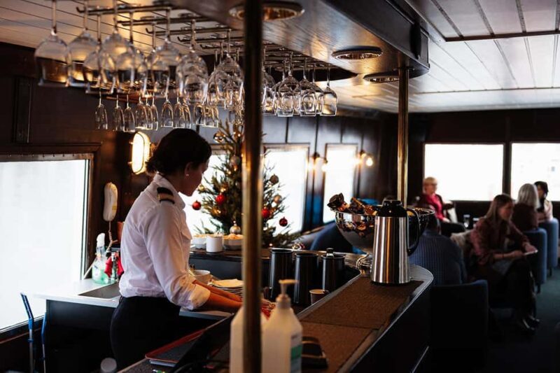 Ålesund: Fjord Tour with Lunch on MS Bruvik - The Experience in Detail