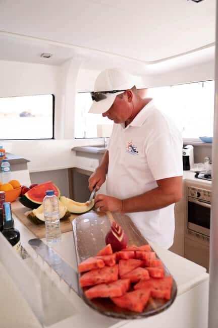 Algarve: Catamaran Cruise with Paddleboarding & Snacks - FAQ