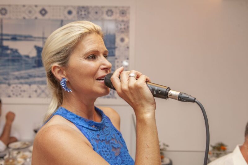 Algarve: Fado Night with 6- Course Algarvian Tapas Dishes - Key Points