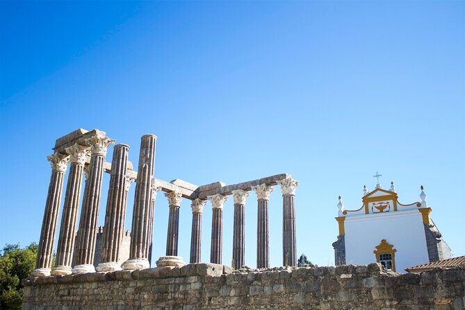 Algarve to Lisbon with stop at Évora, Bones Chapel and Cork factory - FAQ