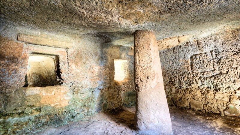 Alghero: Anghelu Ruju Necropolis with Audio Guides - Accessibility and Practical Concerns