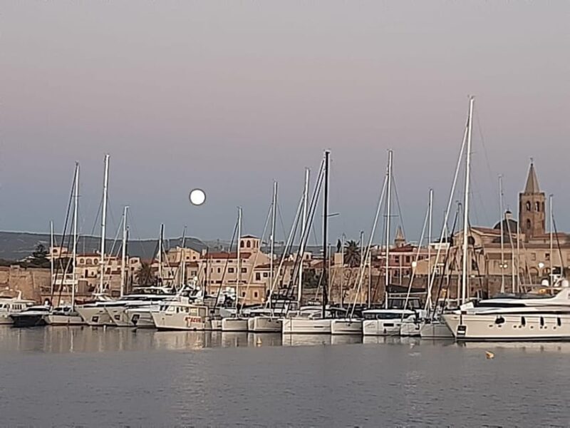 Alghero catamaran sunset tour Alghero - The Price and Value