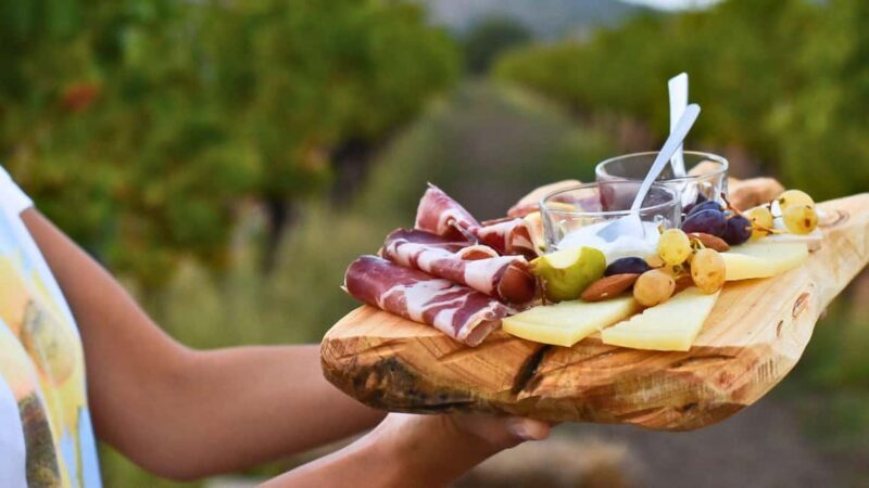 Alghero: lunch or dinner in the vineyard - A Genuine Sardinian Food and Wine Experience